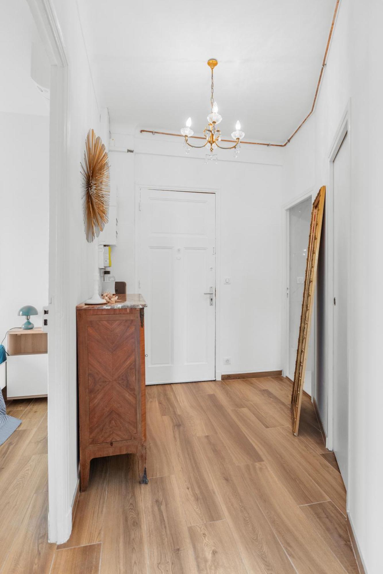 Gare Apartment Nice